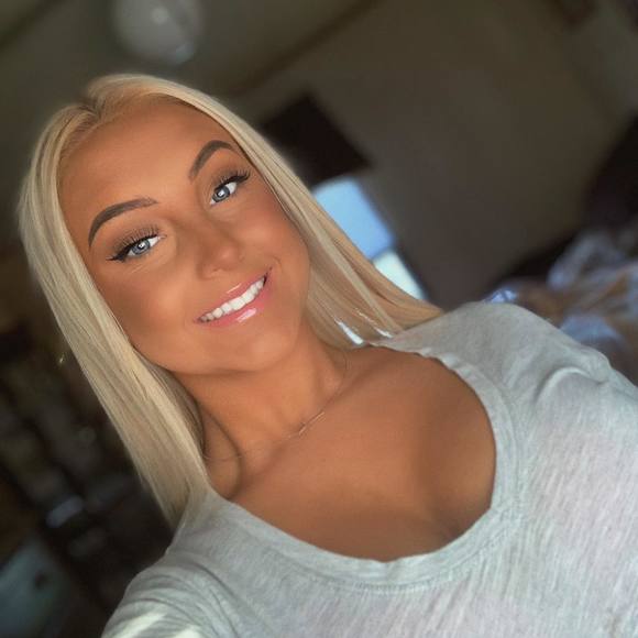 Meet your Posher, Mollie - Picture 1 of 1